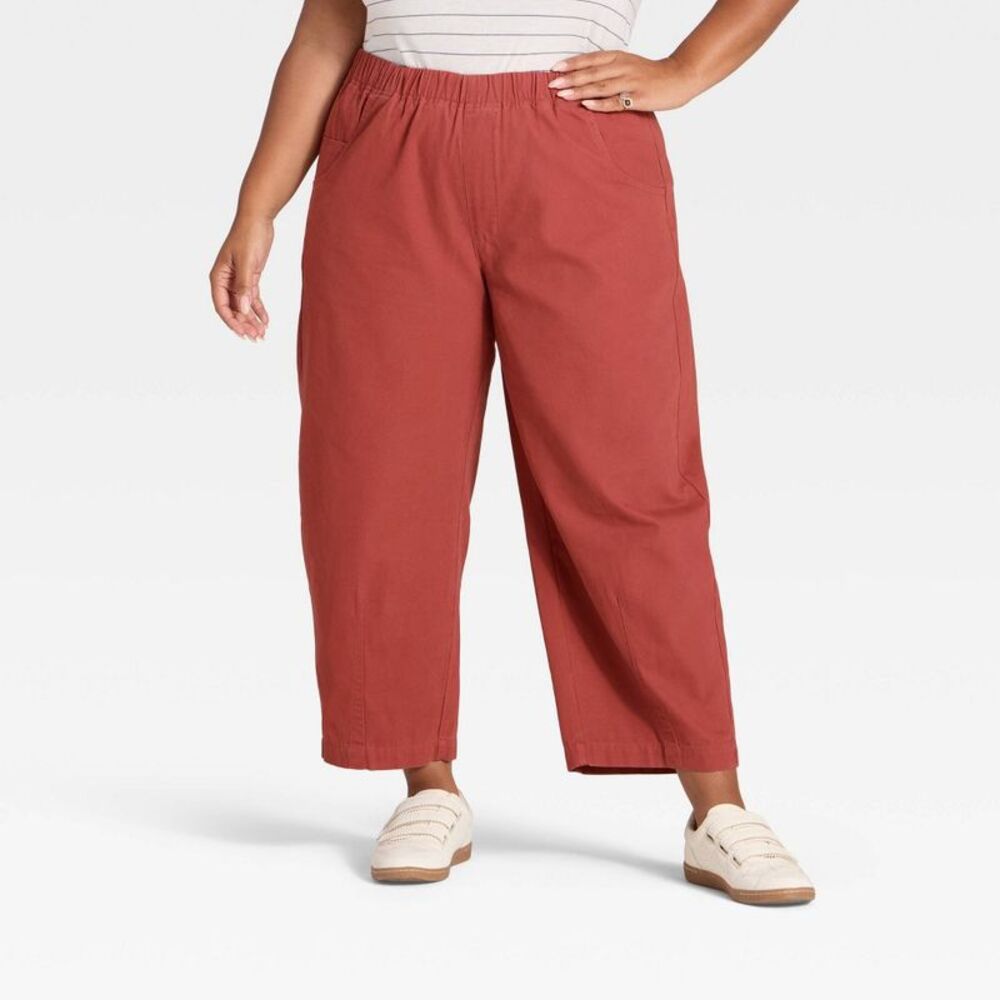 Women's Mid-Rise Barrel Leg Pull-On Pants - Universal Thread Rust 4X